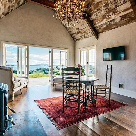 Mudbrick Cottages Oneroa Buitenkant foto