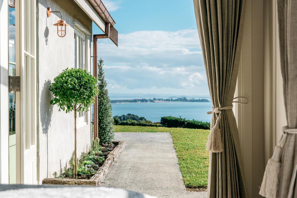 Mudbrick Cottages Oneroa Buitenkant foto